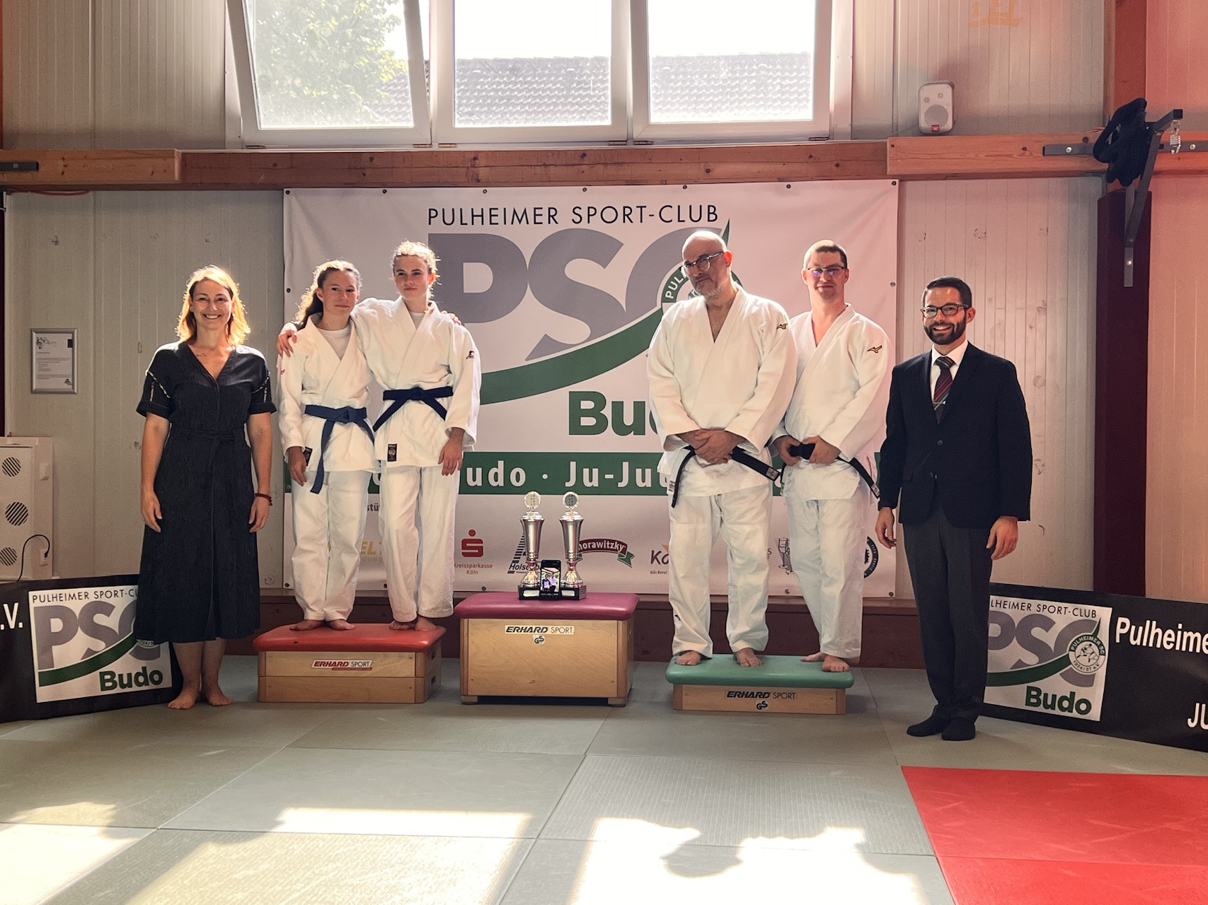 Nationale und Internationale Kata-Paare zu Gast in Pulheim