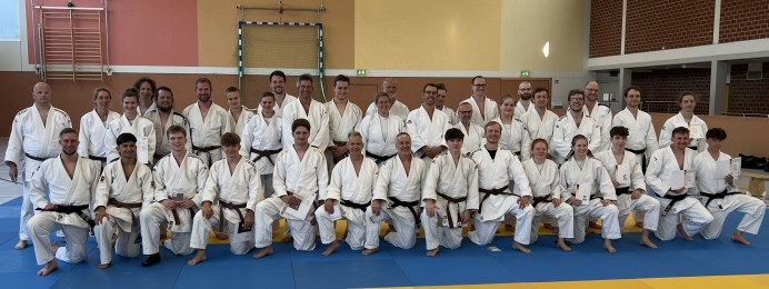 Viele glückliche Gesichter