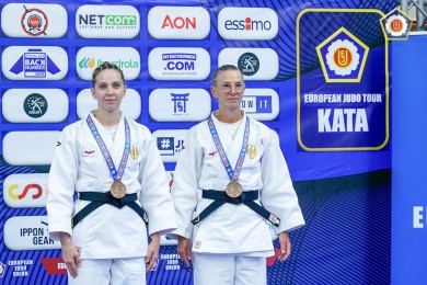Bronze f&uuml;r Helene und Birgit Weinmann